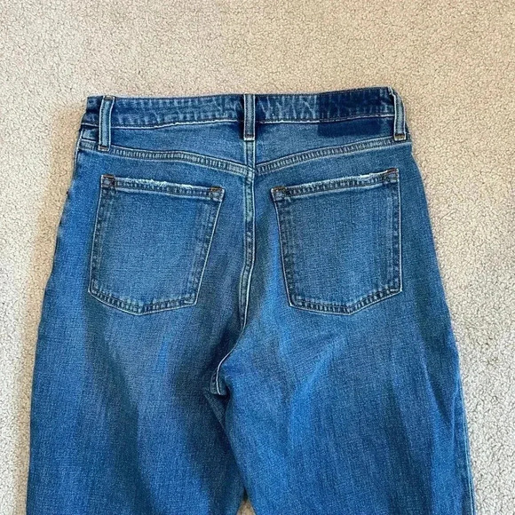 Abercrombie & Fitch The Mom High Rise Jeans Cropped Distressed Size 28/6 - Picture 6 of 7